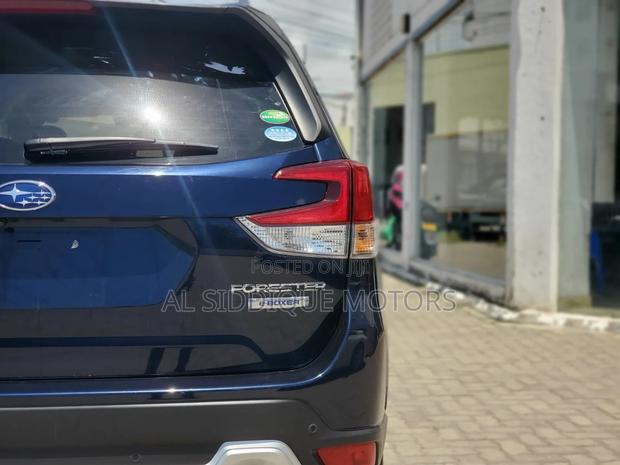Subaru Forester Premium AWD 2019 Blue