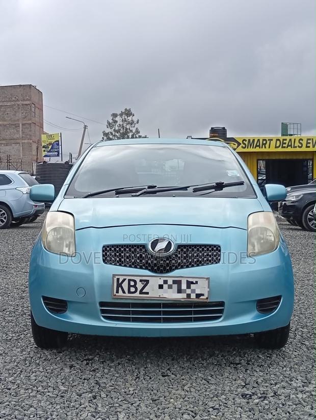 Toyota Vitz 2007 Blue