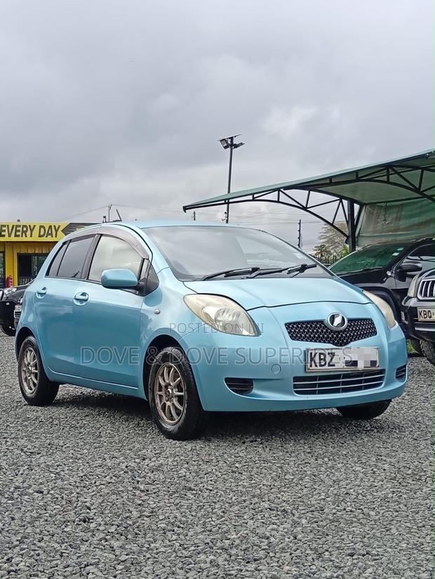 Toyota Vitz 2007 Blue