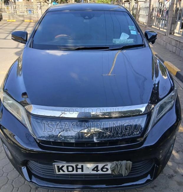 Toyota Harrier 2.0 2015 Black