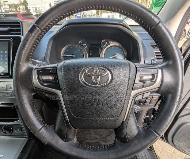 Toyota Land Cruiser Prado 2019 Black