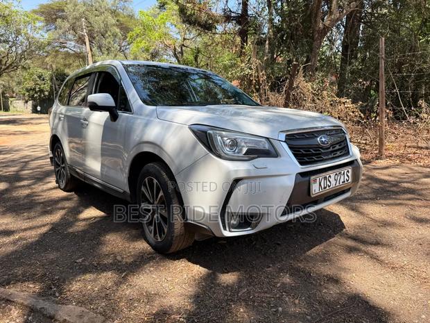 Subaru Forester 2.0XT Premium AWD 2017 White