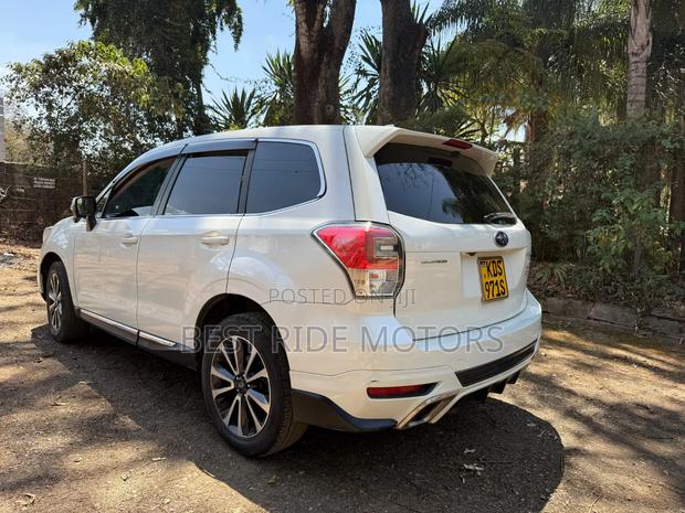 Subaru Forester 2.0XT Premium AWD 2017 White