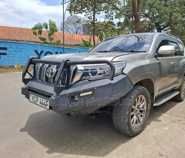 Toyota Land Cruiser Prado 2011 Silver