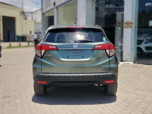 Honda Vezel 1.5 2WD 2019 Gray