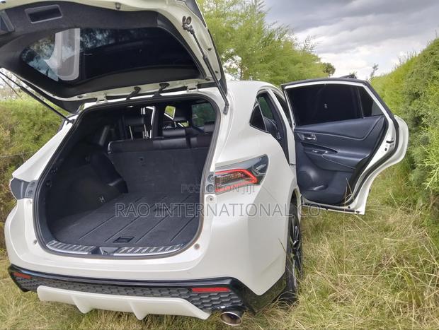 Toyota Harrier 2.0 2018 Pearl