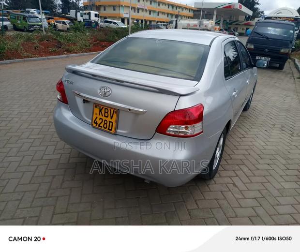 Toyota Belta 2006 Silver