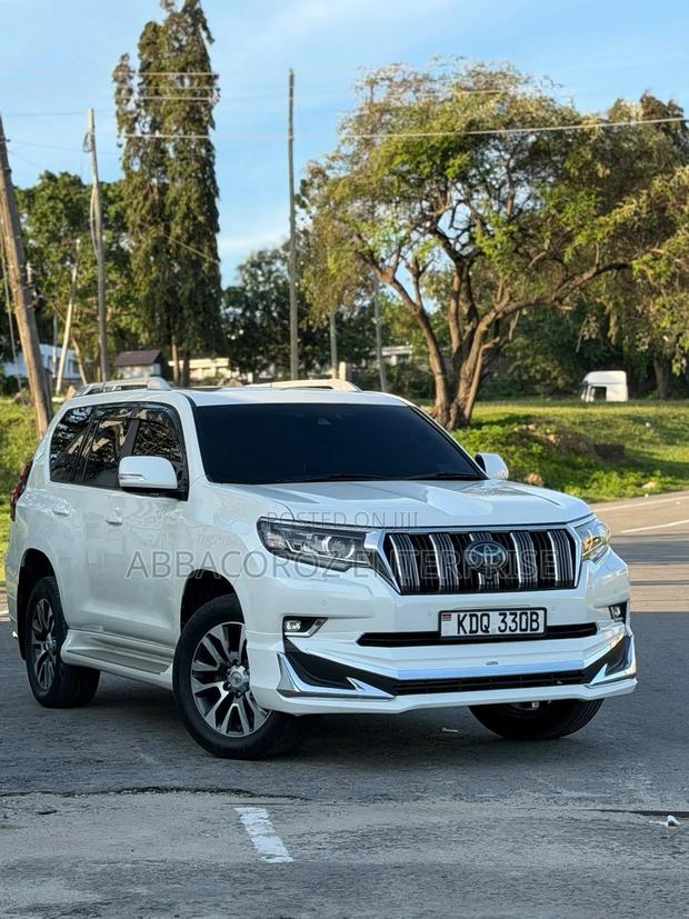 Toyota Land Cruiser Prado 2016 White