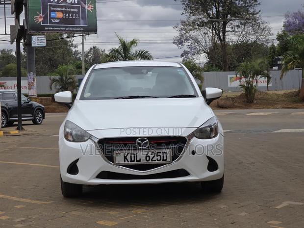 Mazda Demio 2016 Burgundy