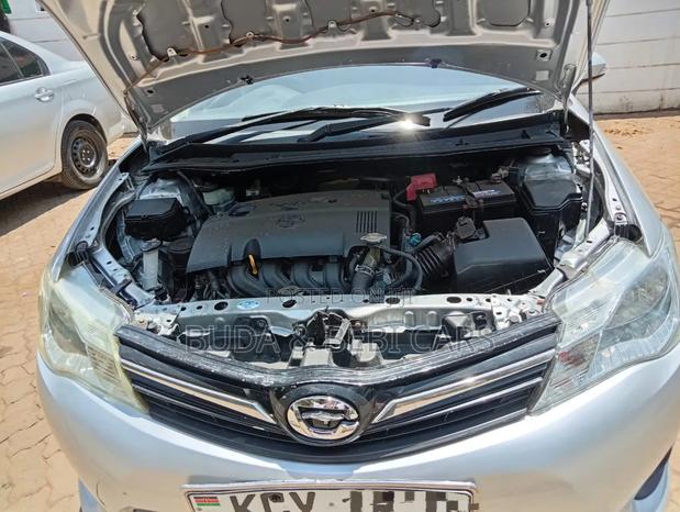 Toyota Corolla Fielder 2013 Silver