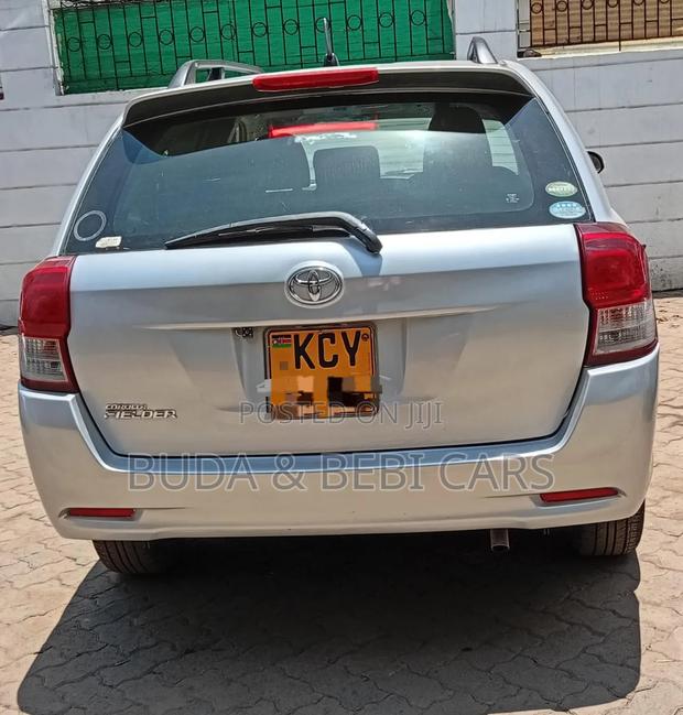 Toyota Corolla Fielder 2013 Silver