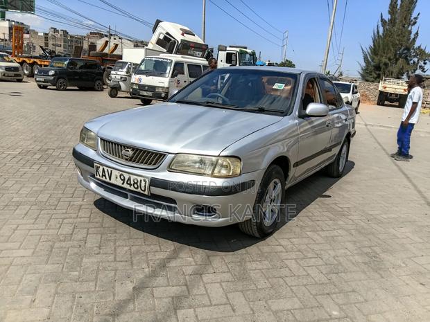 Nissan FB15 2000 Silver