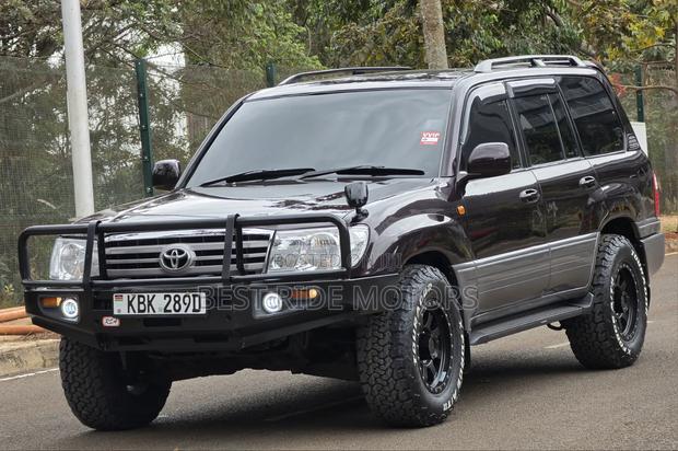 Toyota Land Cruiser Cygnus 4.7 2005 Burgundy