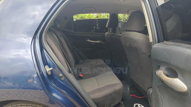 Toyota Auris 2012 Blue