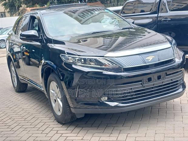 Toyota Harrier 2.0 2019 Black