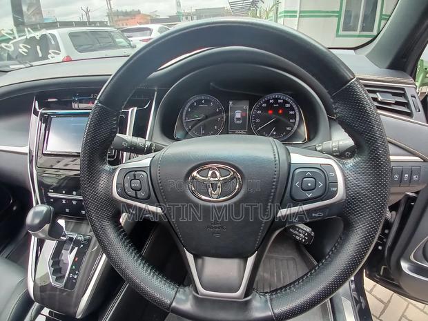 Toyota Harrier 2.0 2019 Black