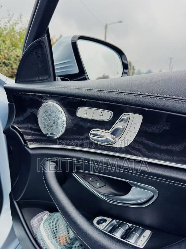 Mercedes-Benz E220 2018 Silver