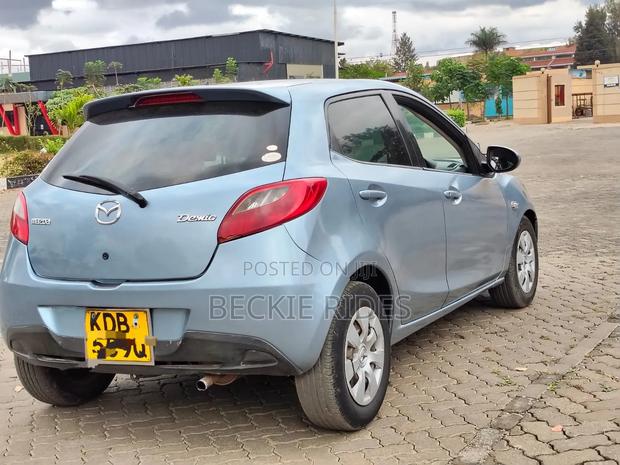 Mazda Demio 2014 Blue