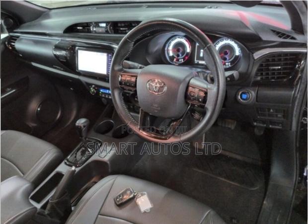 Toyota Hilux Revo Double Cab Deisel 2.4 AWD 2019 Blue
