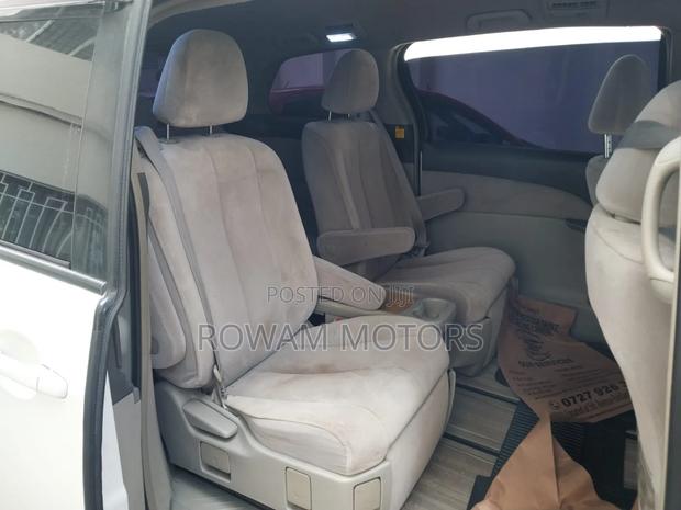 Toyota Estima 2008 White