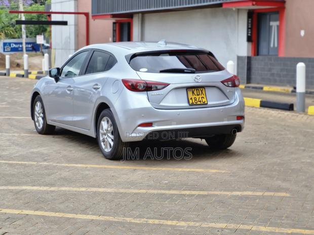 Mazda Axela 2018 Silver