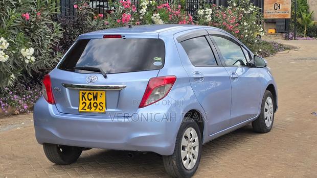 Toyota Vitz 2013 Blue