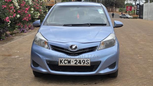 Toyota Vitz 2013 Blue