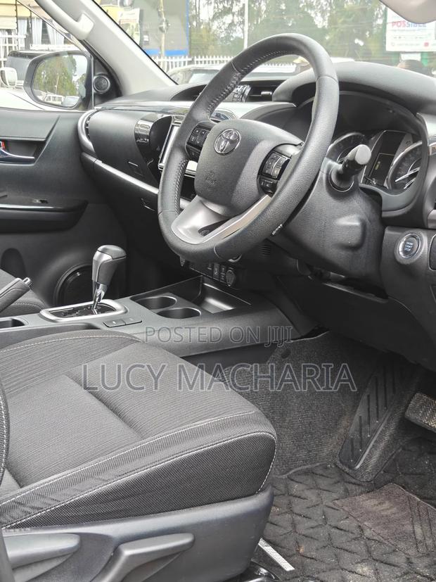 Toyota Hilux 2022