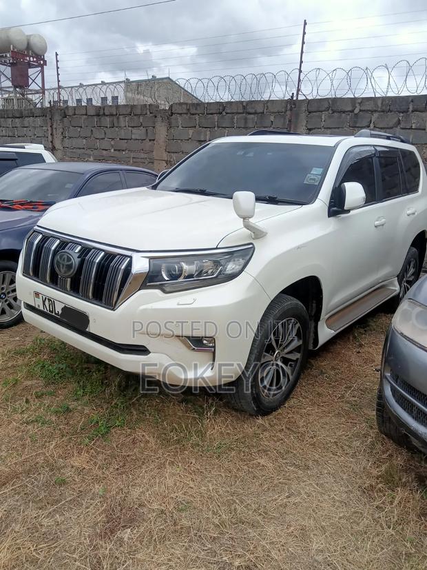 Toyota Land Cruiser Prado 2.7 2018 Pearl