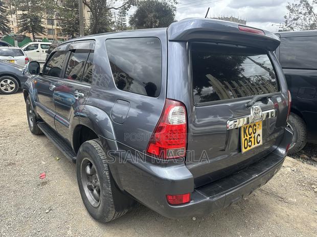 Toyota Hilux Surf 2.7 SSR 2009 Gray
