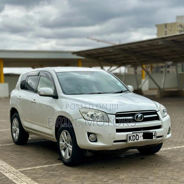 Toyota RAV4 2014 White