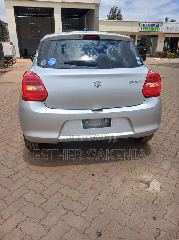 Suzuki Swift 2019 Silver