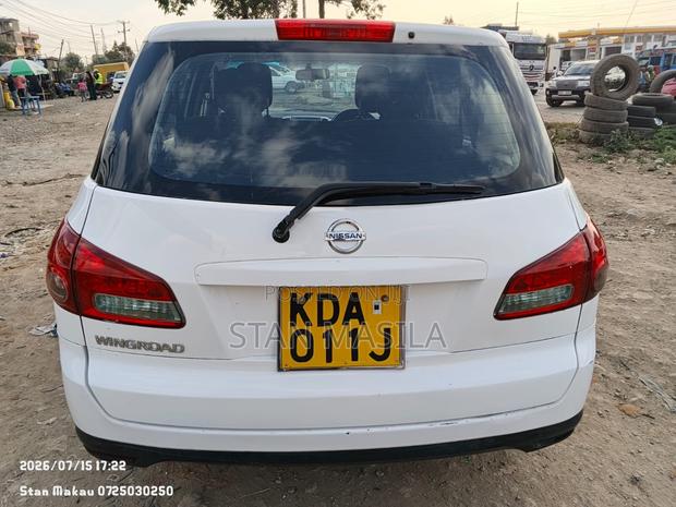 Nissan Wingroad 2013 White