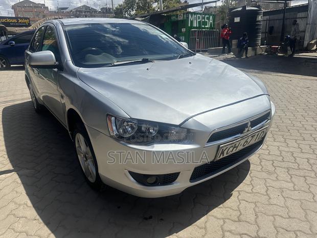 Mitsubishi Galant 2009 Silver