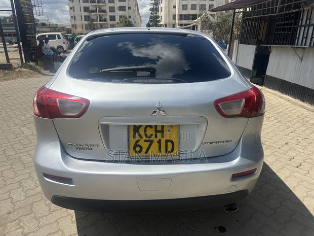 Mitsubishi Galant 2009 Silver