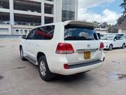 Toyota Land Cruiser 2015 White for sale
