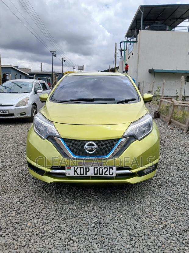 Nissan Note 2017 Green