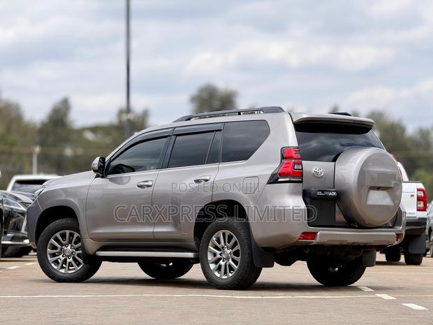 Toyota Land Cruiser Prado 2.8 2019 Brown