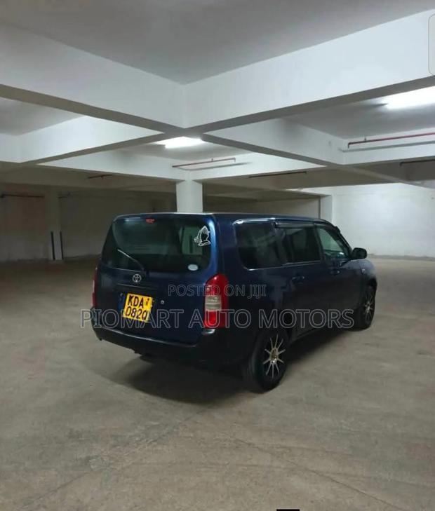 Toyota Probox 2014 Blue