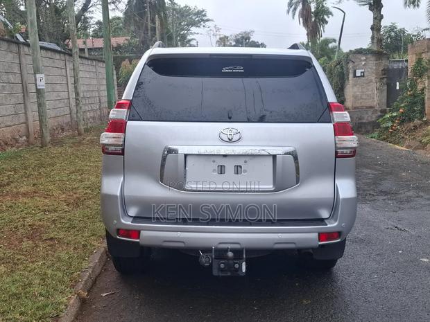 Toyota Land Cruiser Prado 3.0 TD 2012 Silver