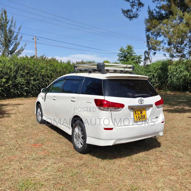 Toyota Wish 2013 White