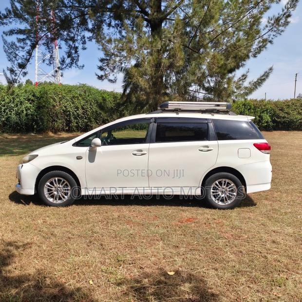 Toyota Wish 2013 White