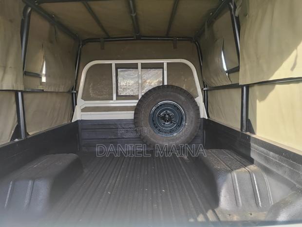 Toyota Land Cruiser 2018 Beige