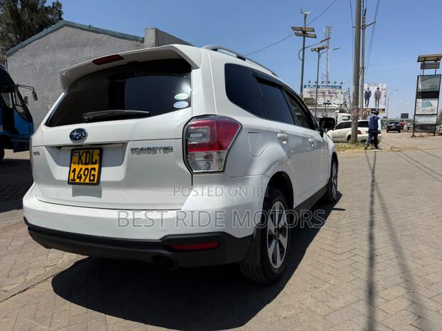 Subaru Forester 2016 White