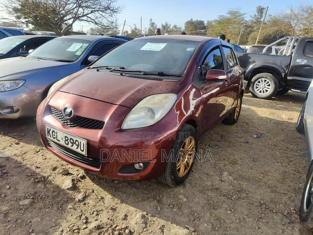 Toyota Vitz 2010 Brown