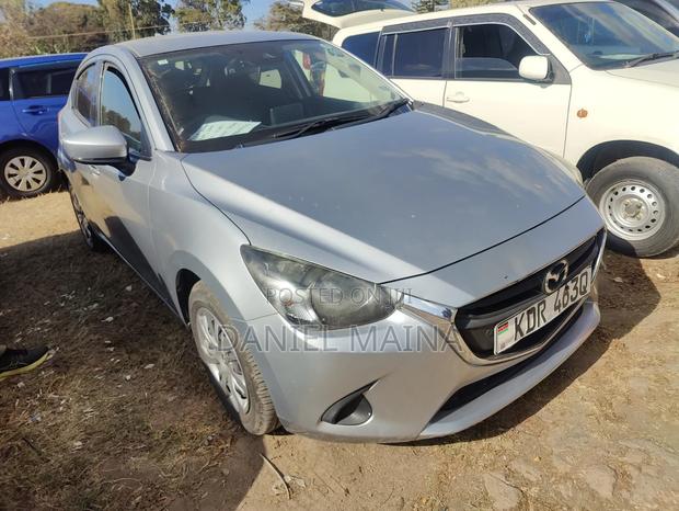Mazda Demio 2018 Silver