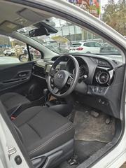 Toyota Vitz 2019 Pearl for sale