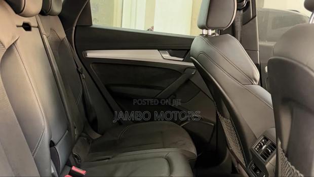 Audi Q5 45 Premium AWD quattro 2020 White
