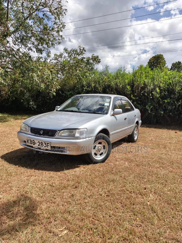 Toyota Corolla 2001 Silver