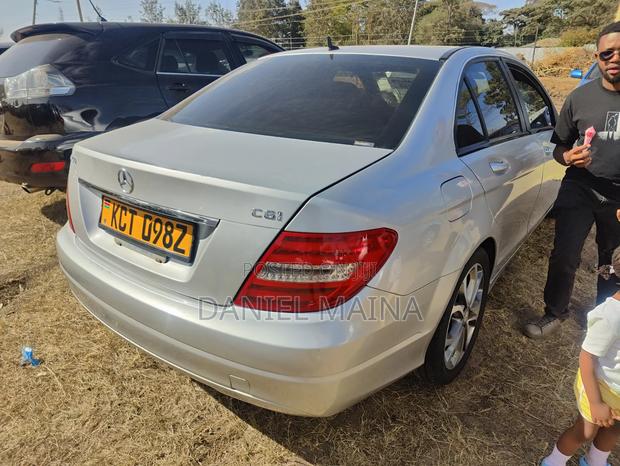 Mercedes-Benz C200 2012 Silver